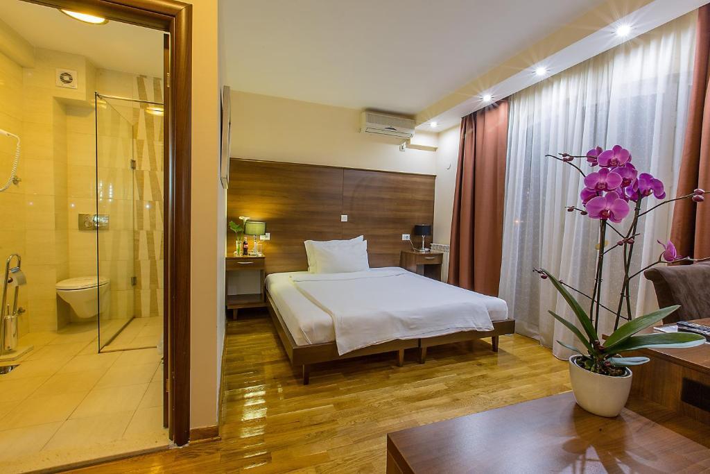 Hotel M Ποντγορίτσα Δωμάτιο φωτογραφία