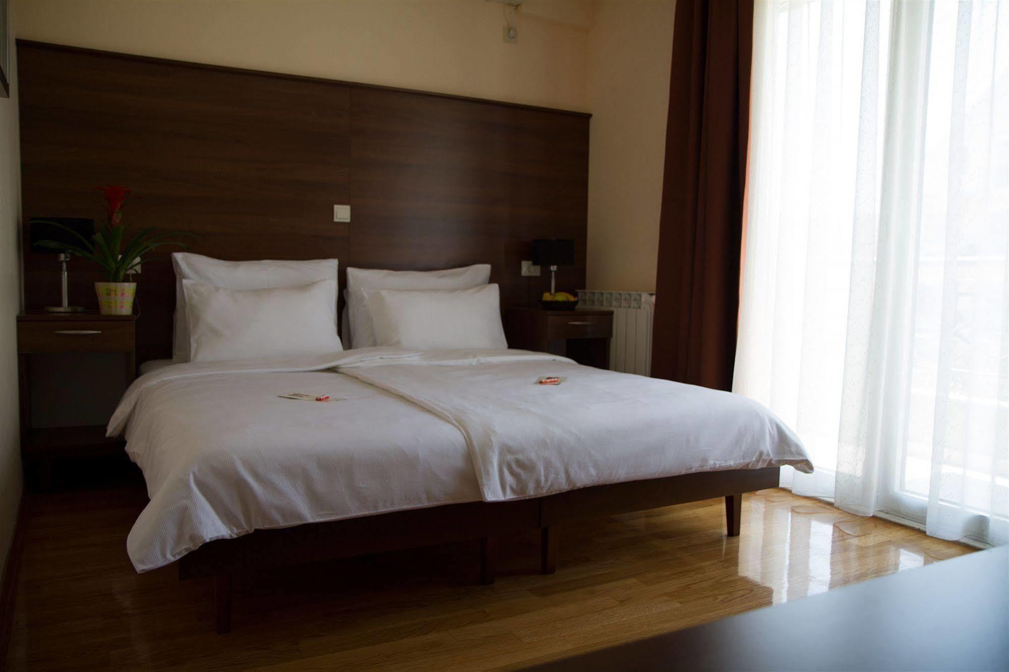Hotel M Ποντγορίτσα Εξωτερικό φωτογραφία
