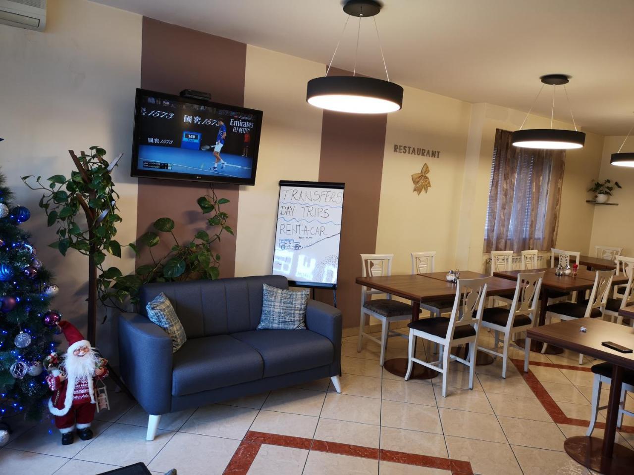 Hotel M Ποντγορίτσα Εξωτερικό φωτογραφία